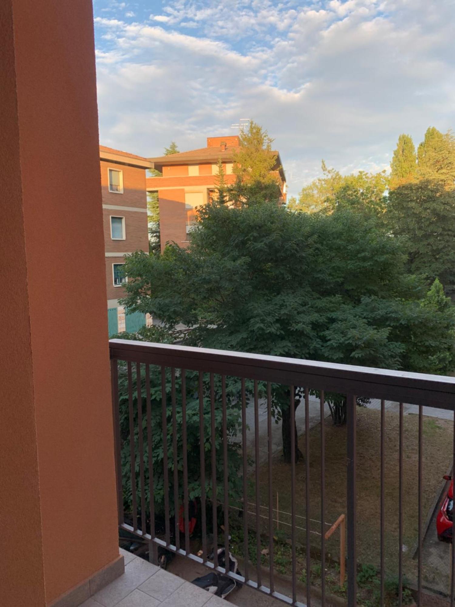 Comfortable Apartament 2 Bedroom Suitable 2-5 Pax Bolonia Exterior foto
